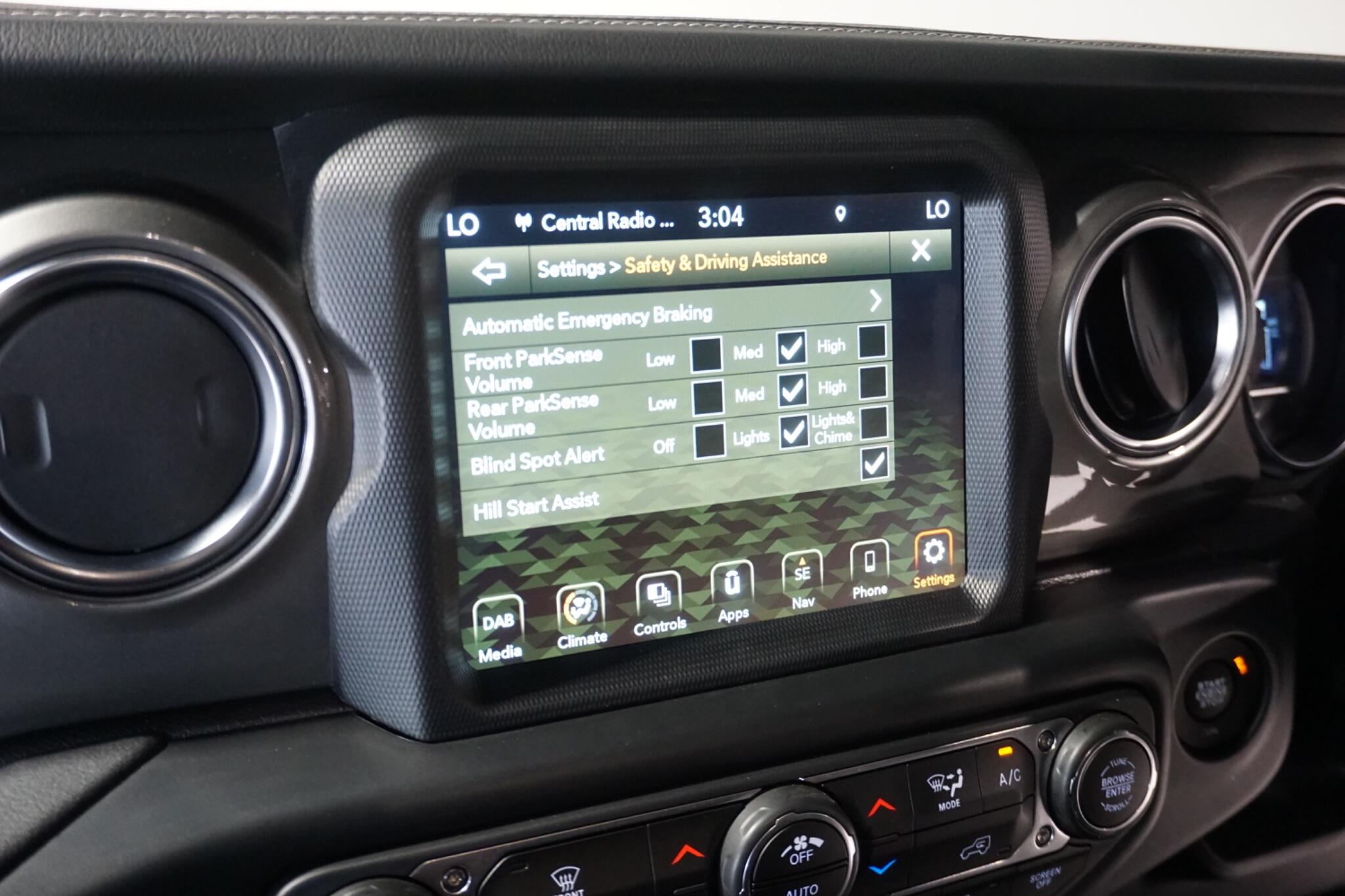 Jeep Wrangler 2.0 GME Sahara SUV 2dr Petrol Auto 4WD Euro 6 (s/s) (272 ps)